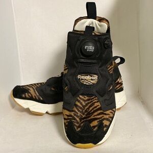Reebok x Disney 🔥HTF🔥 Instapump Fury OG Tiger Print Sneakers - Size  6.5 - EUC